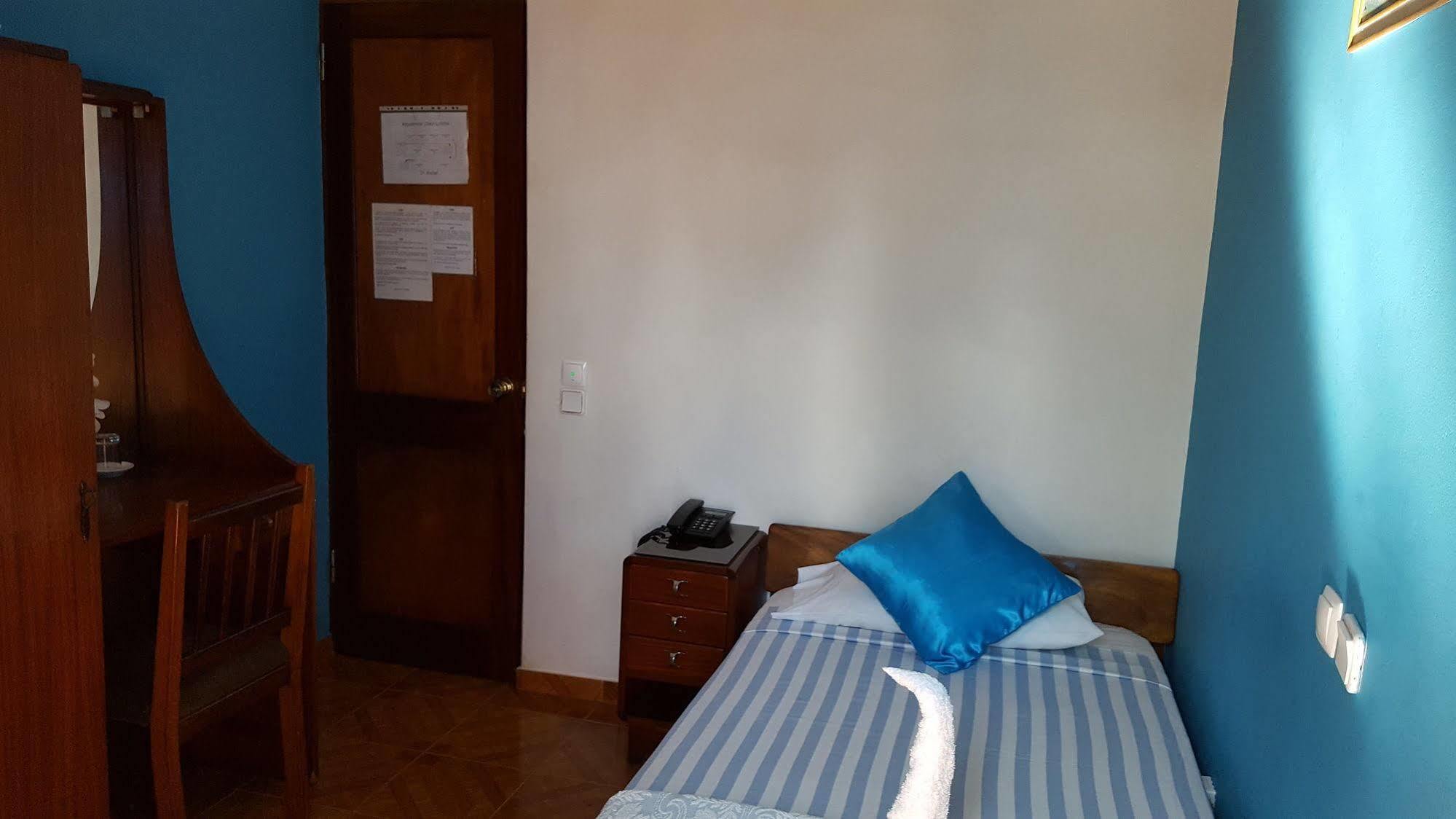 Chez Loutcha Residencial Hotel